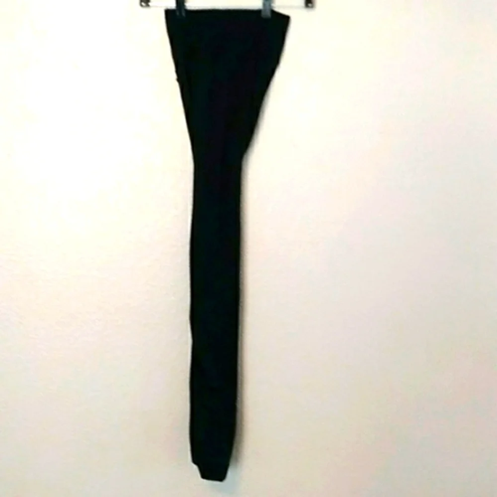 Warner's  Womans (L/XL) Black Leggings
